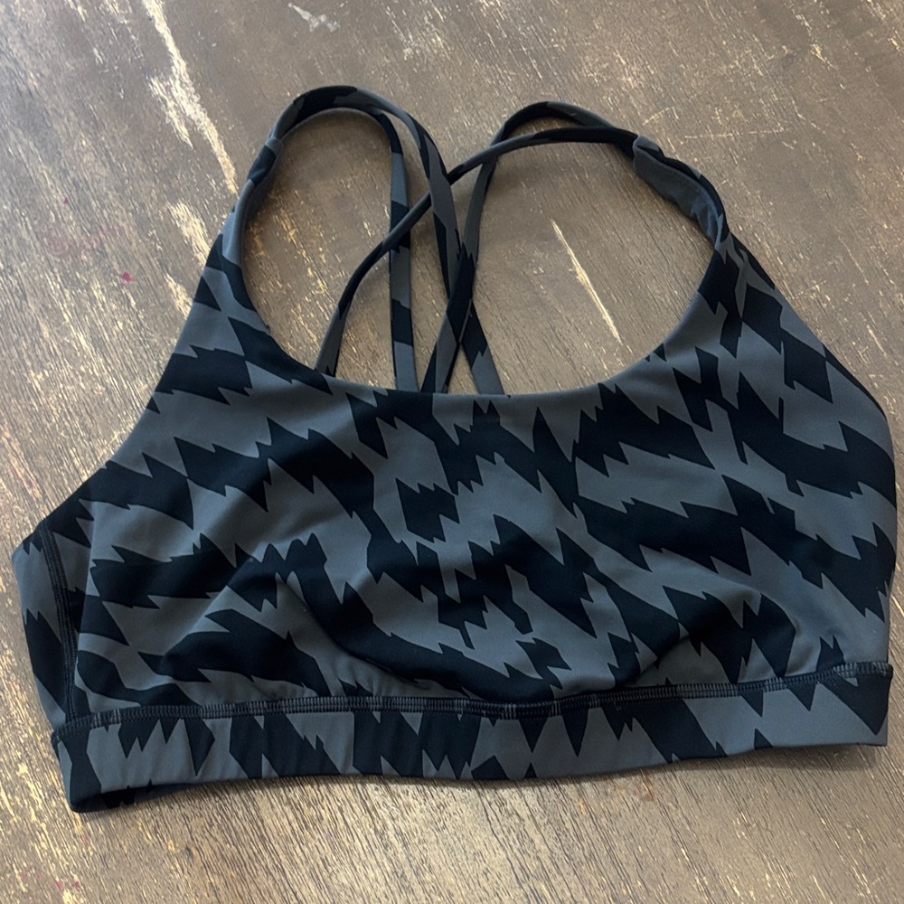 Lululemon Black and Gray Women's Sports Bra